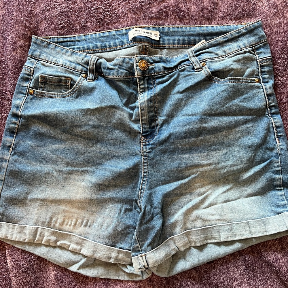 Almost Famous denim shorts. Size 16.